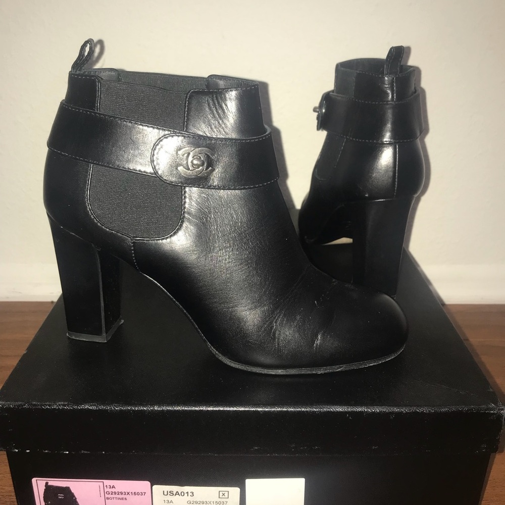Chanel ankle boots - Picture 2 of 2